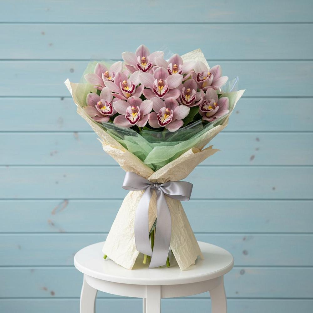 Букет цветов из: Орхидеи и Розы в Чаплыгине