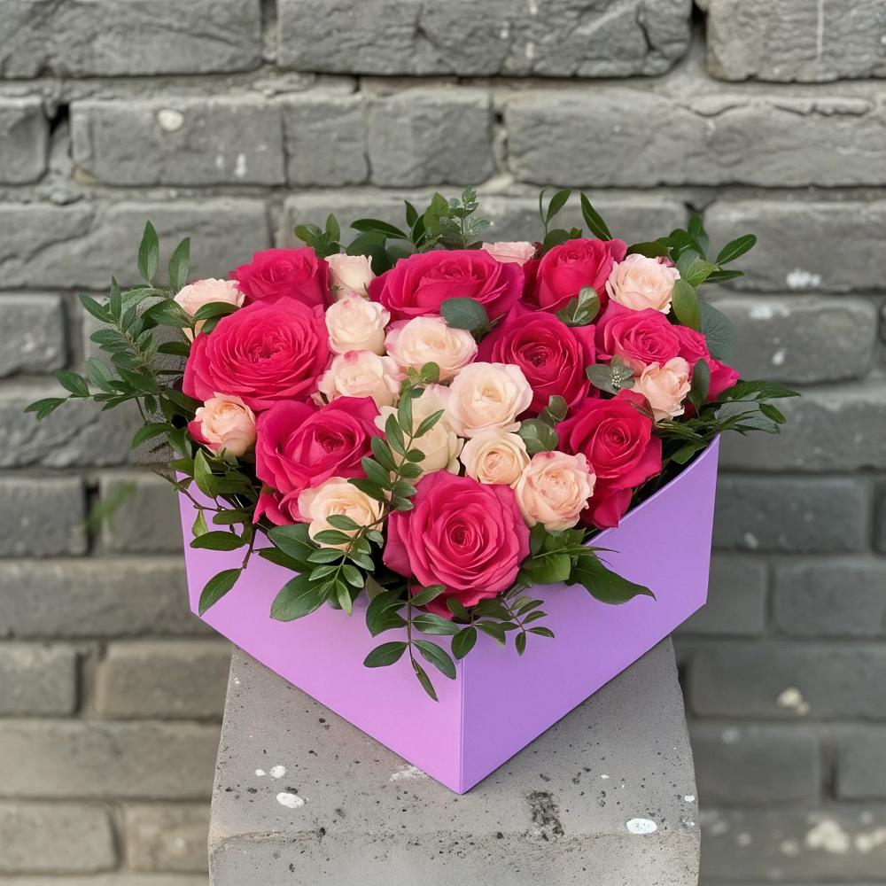 Цветочная композиция из Розы в коробке в Чаплыгине