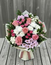 Букет цветов из:  Альстромерии, Гвоздики, Розы и Хризантемы в Чаплыгине
