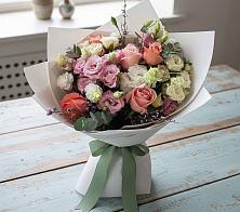 Букет цветов из:  Розы, Лизиантусы и Гвоздики в Чаплыгине