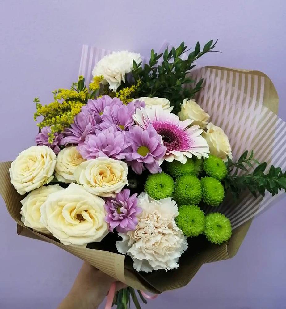 Букет цветов из: Хризантемы, Розы, Гвоздики и Герберы в Чаплыгине