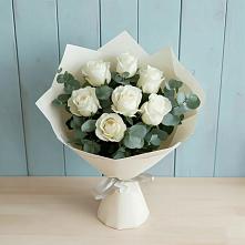 Букет Белые розы в Эвкалипте в Чаплыгине
