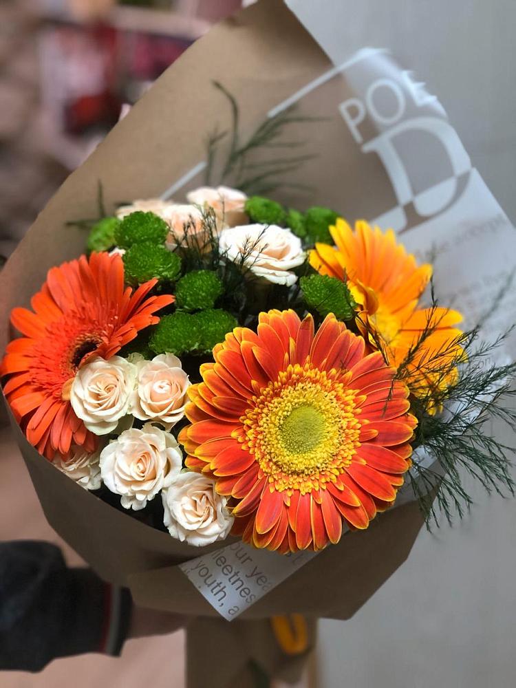 Букет цветов из: Герберы, Хризантемы и Розы в Чаплыгине