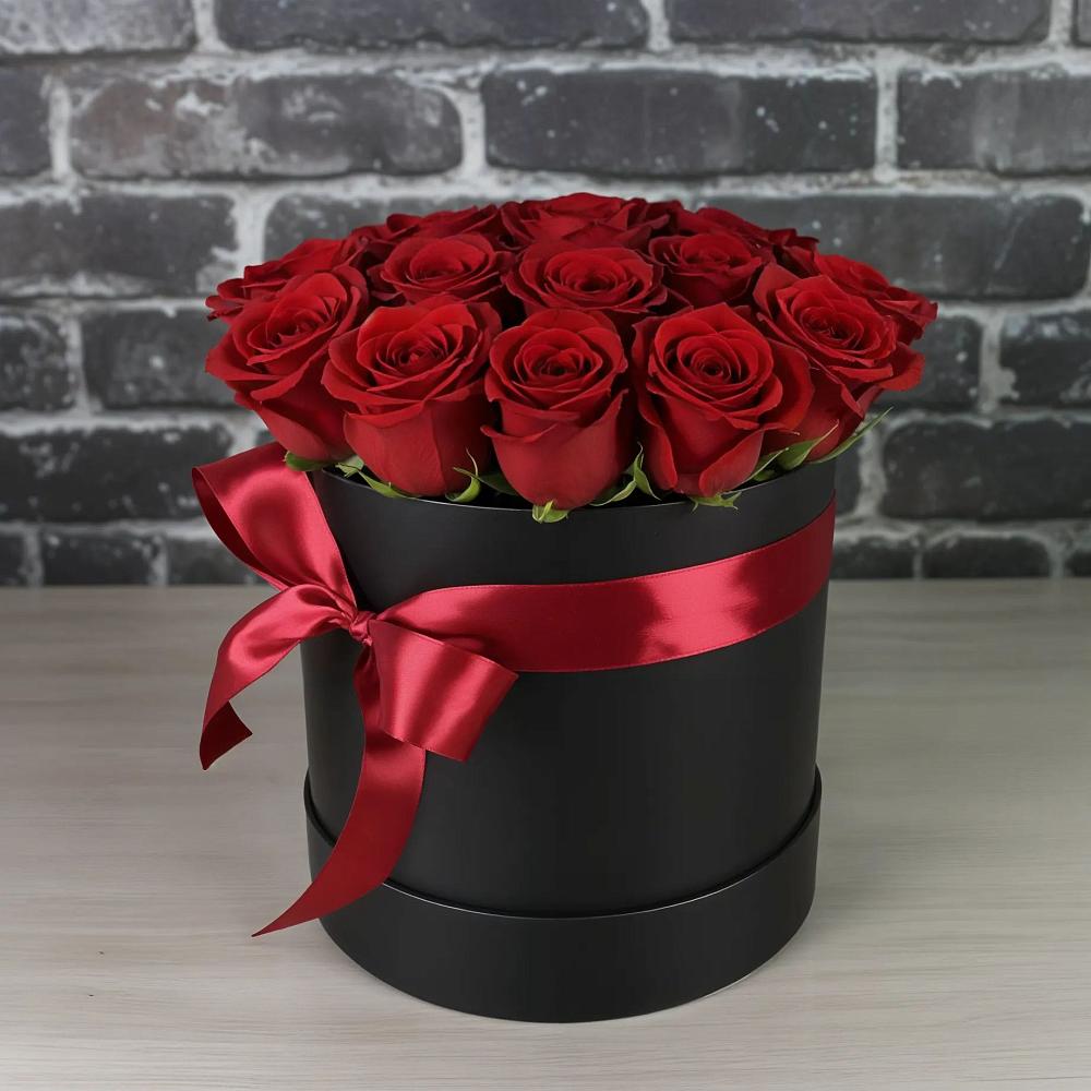 Цветочная композиция из Розы в шляпной коробке в Чаплыгине