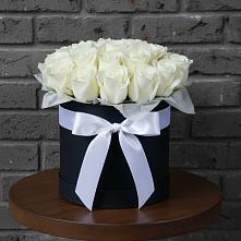 Цветочная композиция из Розы в шляпной коробке в Чаплыгине